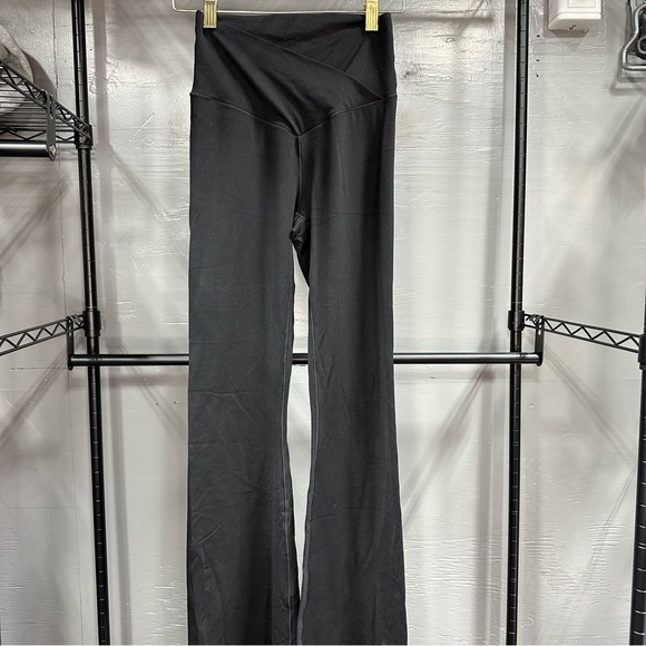 Aerie OFFLINE Real Me High Waisted Crossover Flare Legging - Picture 5 of 8